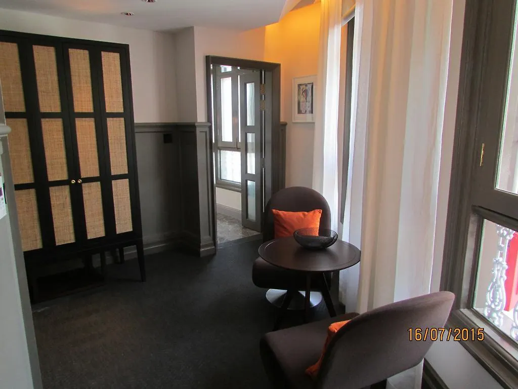 The Club Hotel Singapore