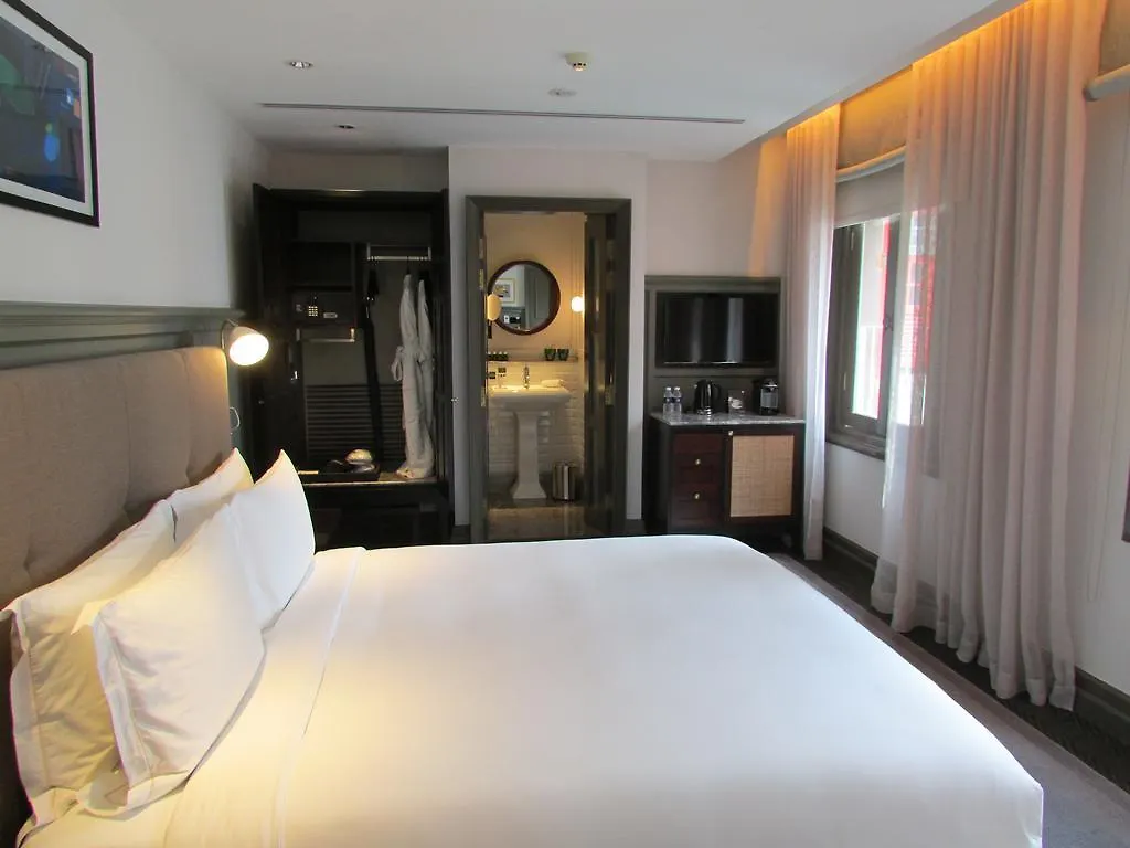 The Club Hotel Singapore 4*,
